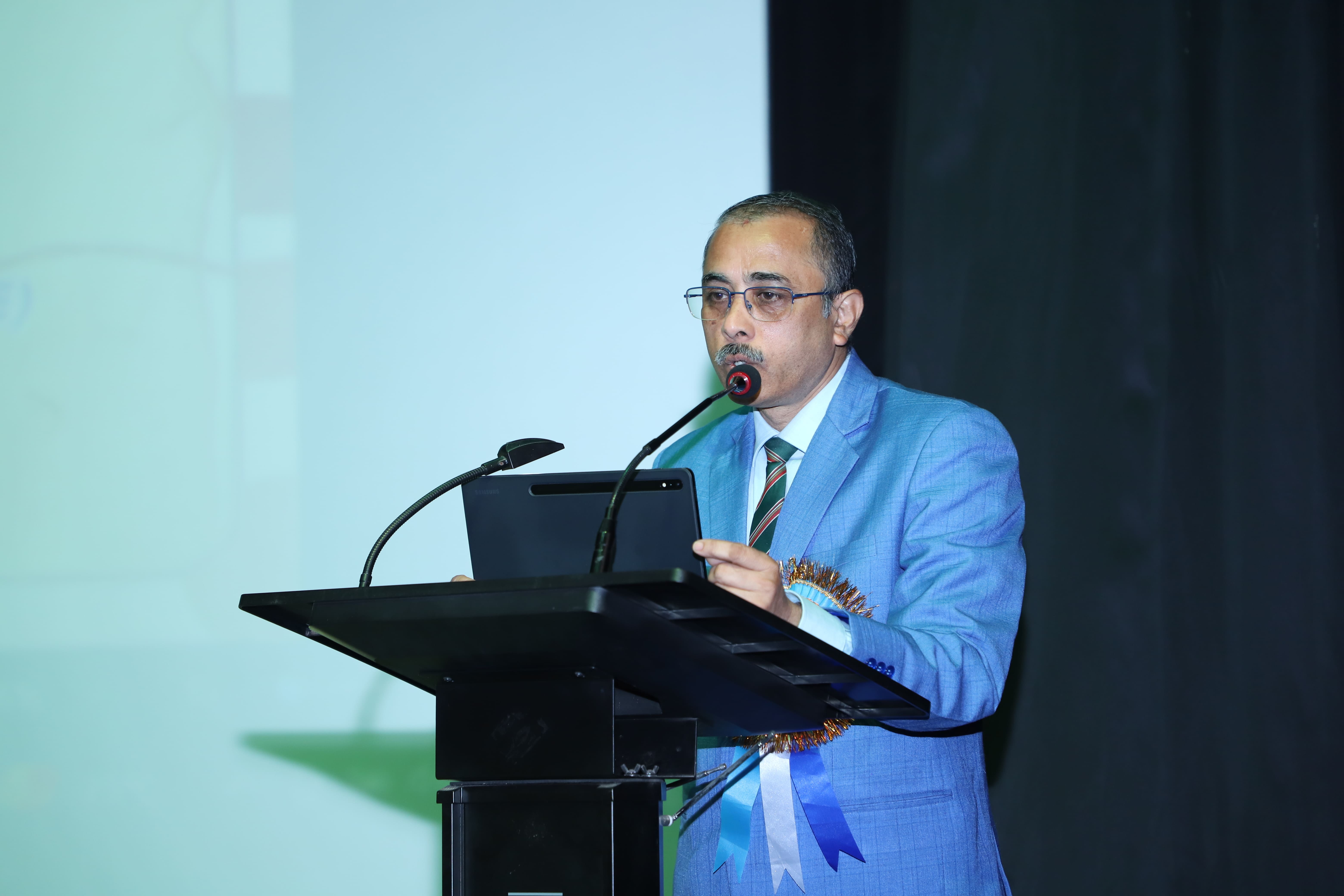 Hon'ble Mr. Justice Murhari Sri Raman, Judge, Orissa High Court addressing the gathering
