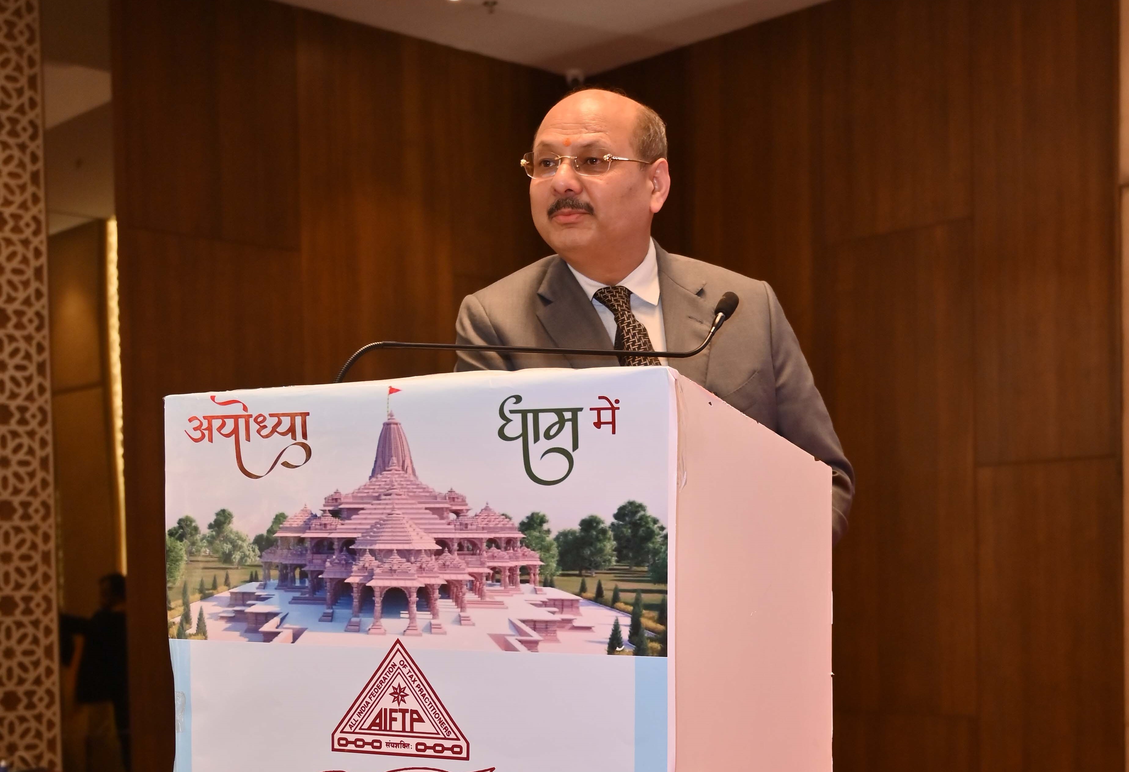 Hon'ble Mr. Sudhanshu Srivastava, Judicial Member, ITAT, Lucknow Bench addressing the gathering as Guest of Honour.
