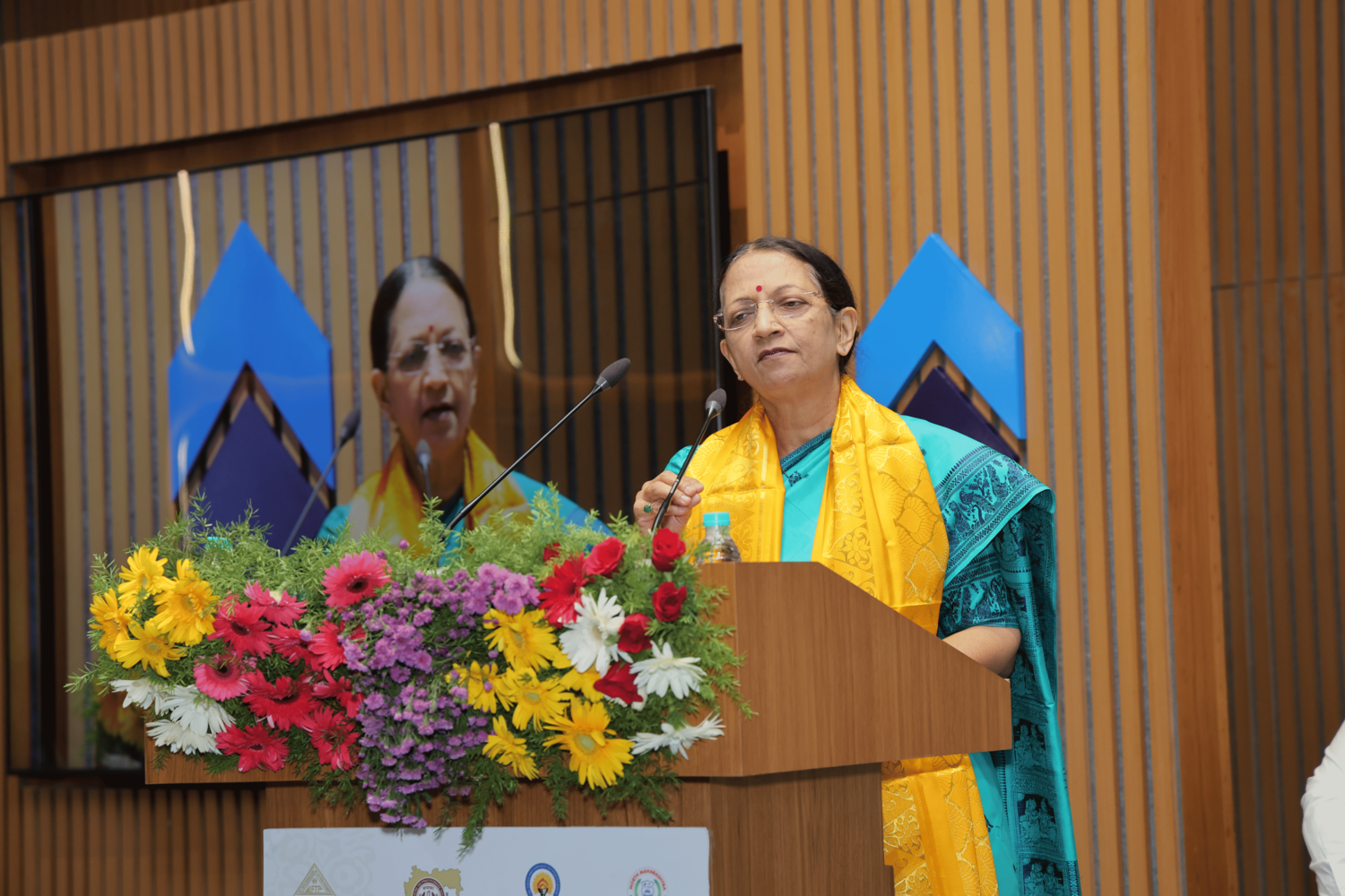 Smt. Nikita R. Badheka, Past President, AIFTP addressing the gathering.